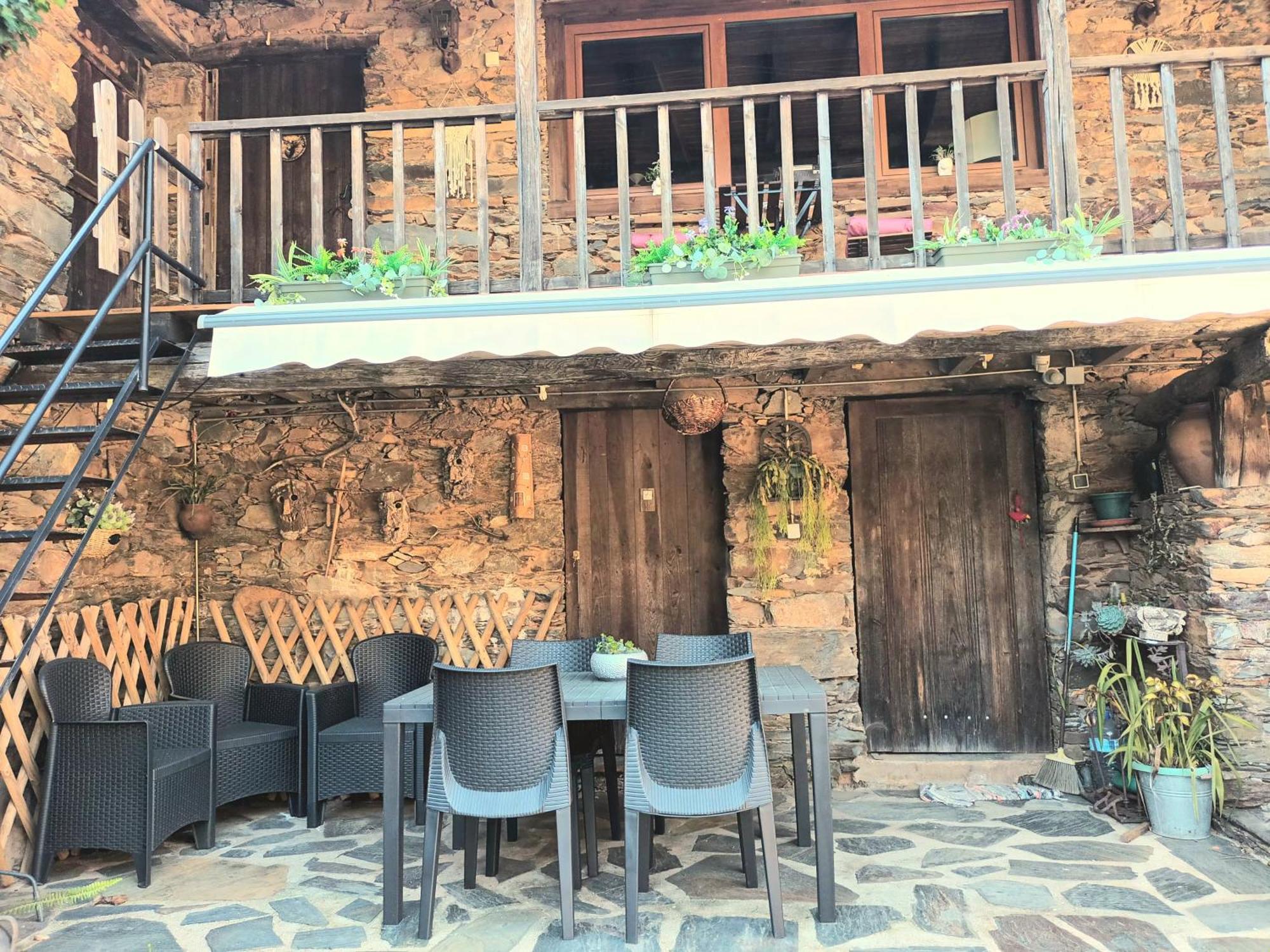 Penzion A Casa Da Natalia Cha de Alvares Exteriér fotografie